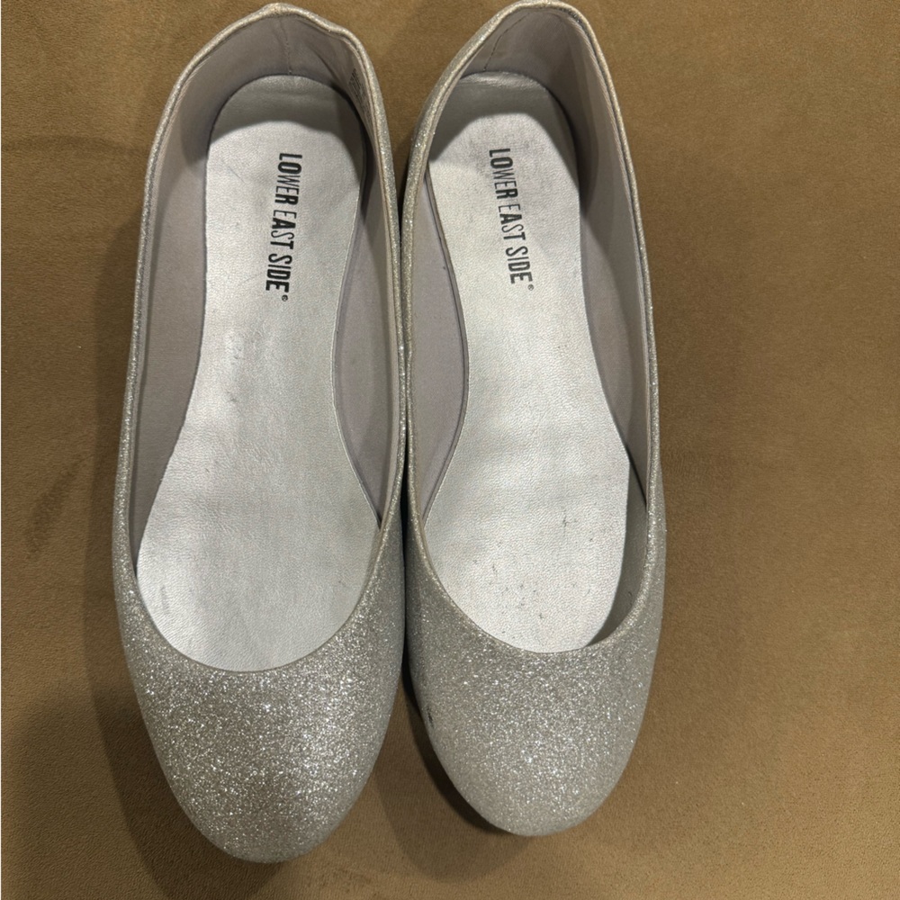 LOWER EAST SIDE Silver Sparkly Flats